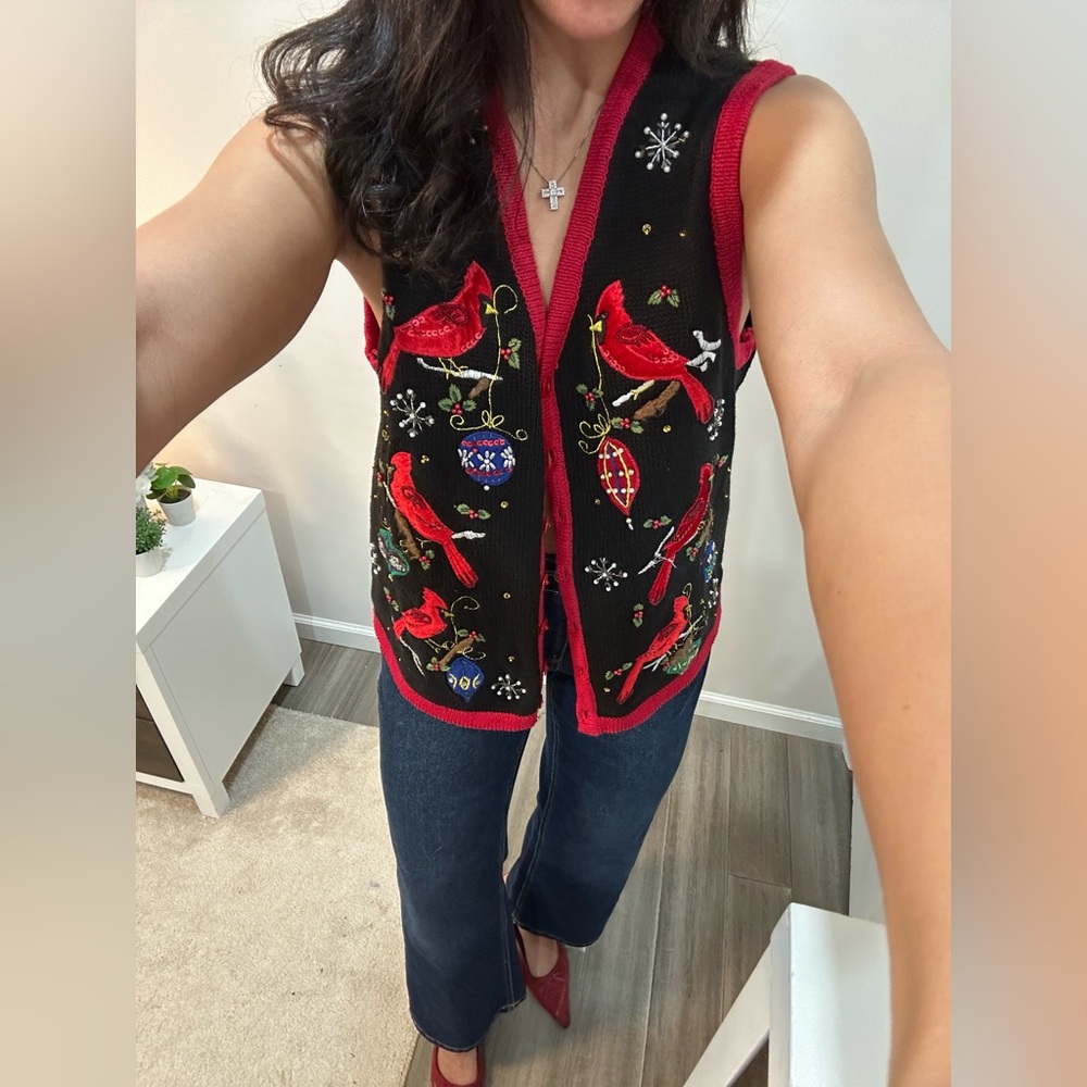 💥SOLD💥 Embroidered Christmas Vest